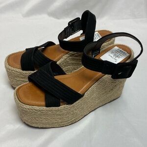 Schutz Blisse Nubuck Sandal